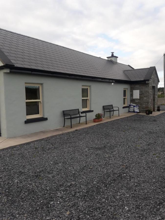 Liams Cottage Between Doolin And Lisdoonvarna Exterior photo