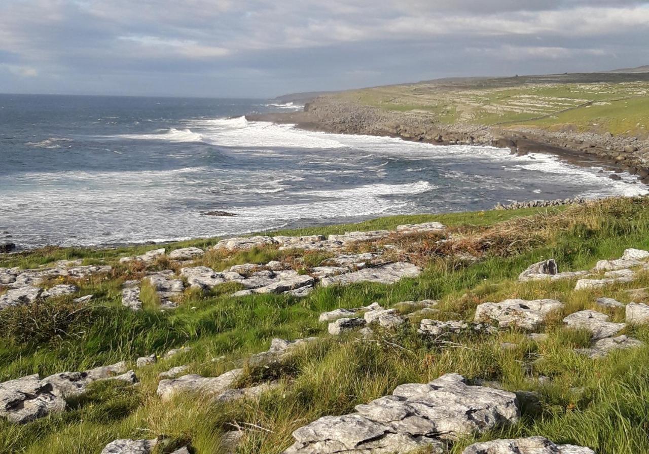 Liams Cottage Between Doolin And Lisdoonvarna Exterior photo